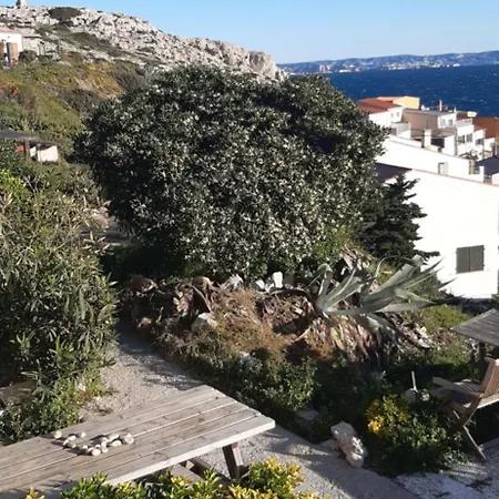 Cabanon Vue Et Calanques Les Goudes Marseille