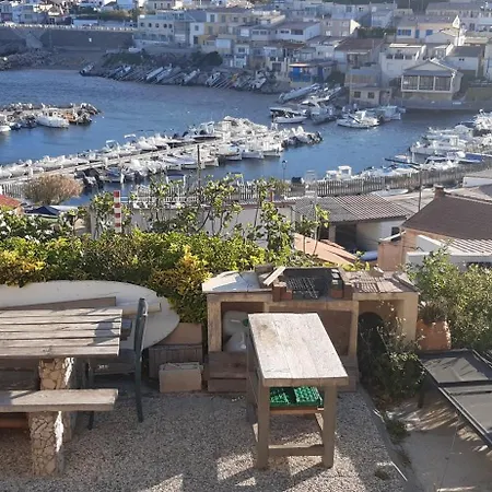 Holiday home Cabanon Vue Et Calanques Les Goudes